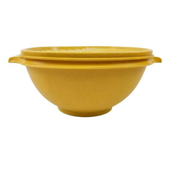 Vintage Tupperware Bowl Square Servalier Harvest Gold Sunburst Lid 6 cup Yellow - Picture 2 of 12